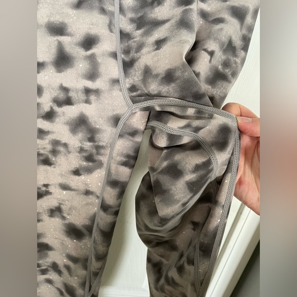 Varley Let’s Go High Rise Patterned Leggings Large - Picture 3 of 5